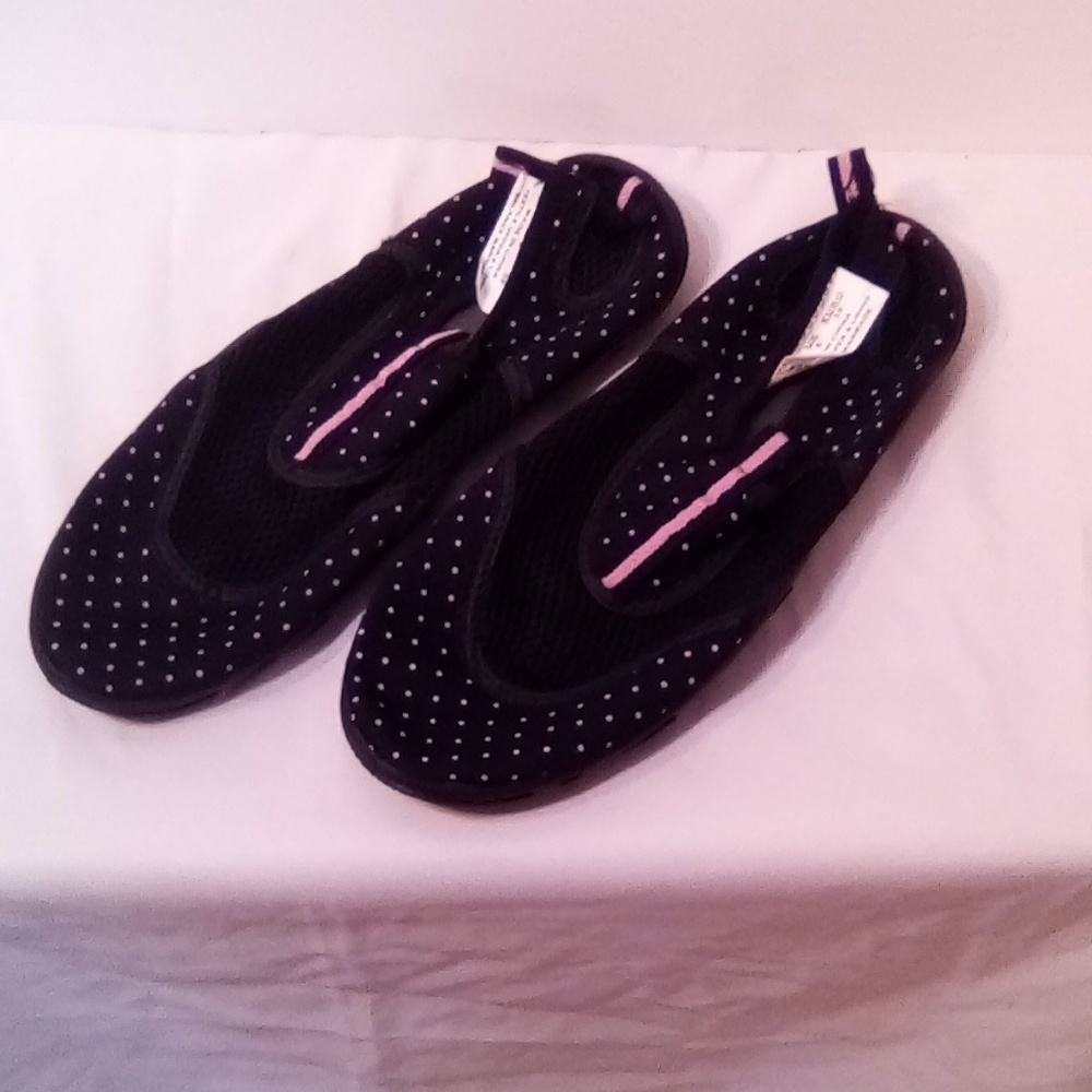 Ladies aqua shoes